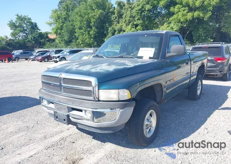 1999 Dodge Ram 1500 St из США, поврежденный, VIN 3B7HF16Z9XM586248